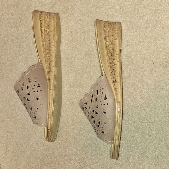 Spring Step Sandals NWT - Picture 7 of 15